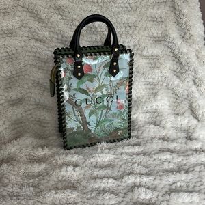 Gucci Crossbody bag